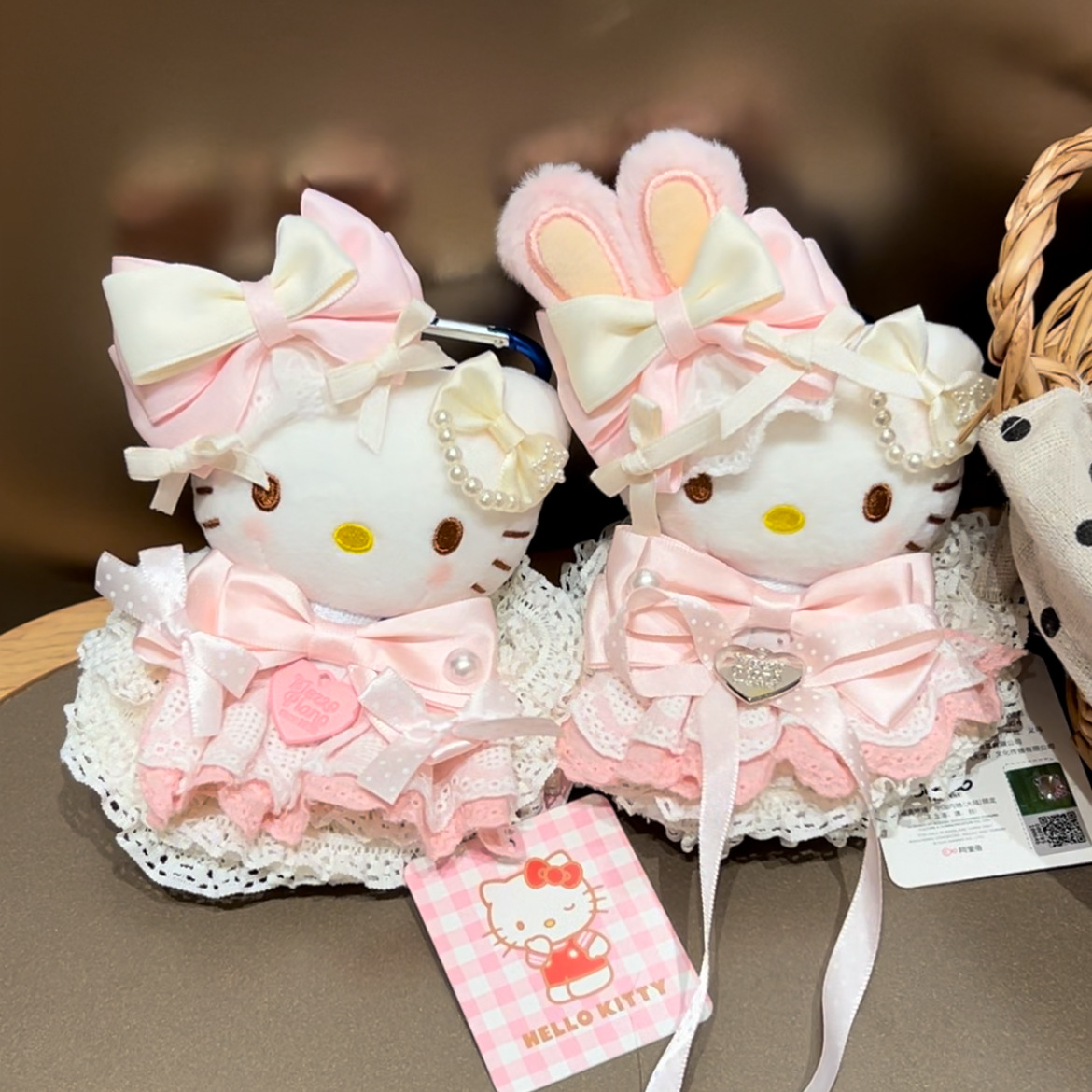 Car Accessories In Japan - 산리오 헬로 키티 핑크 로리타 드레스